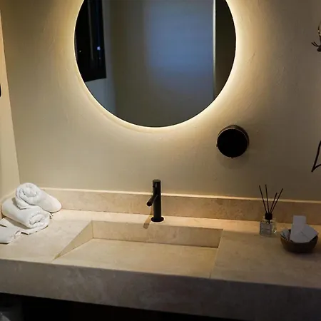 The Five - Adults Only *