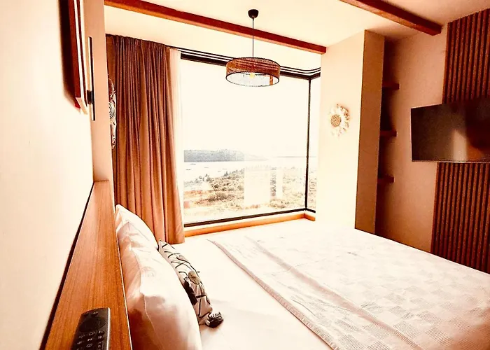 The Five - Adults Only * Seferihisar