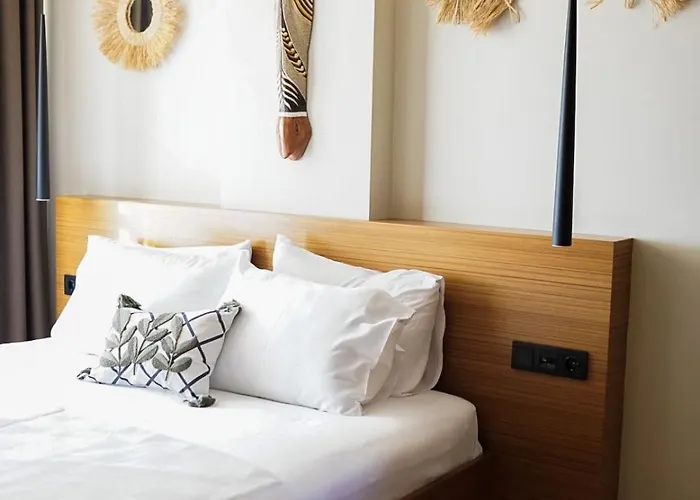 The Five - Adults Only Seferihisar